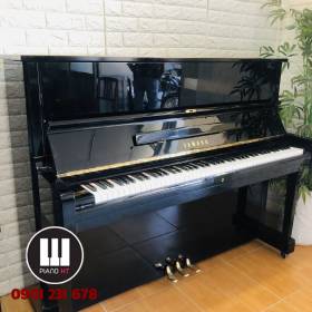  Piano Yamaha U1G